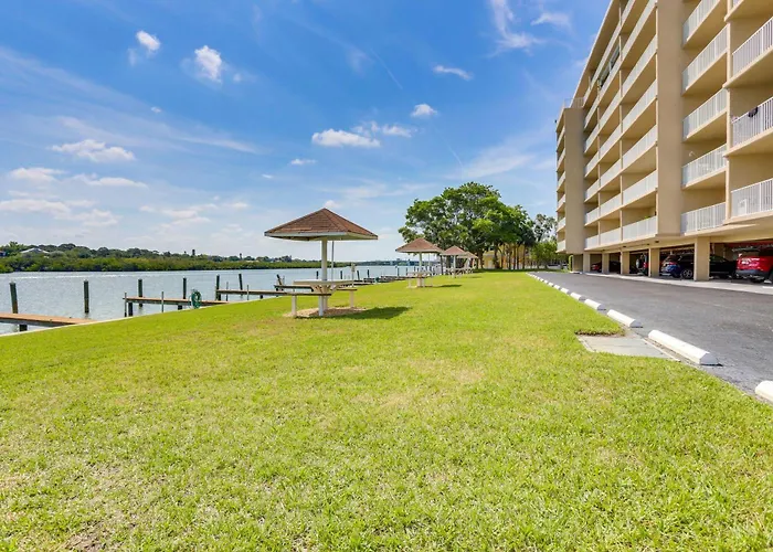 Bayshore Yacht & Tennis 806 Holiday home