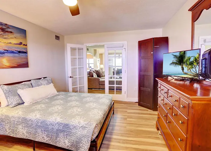 Bayshore Yacht & Tennis 806 Clearwater Beach