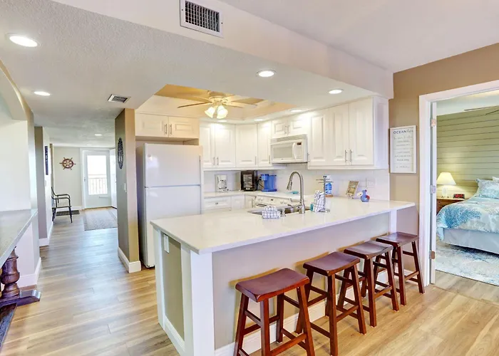 Bayshore Yacht & Tennis 806 Holiday home *