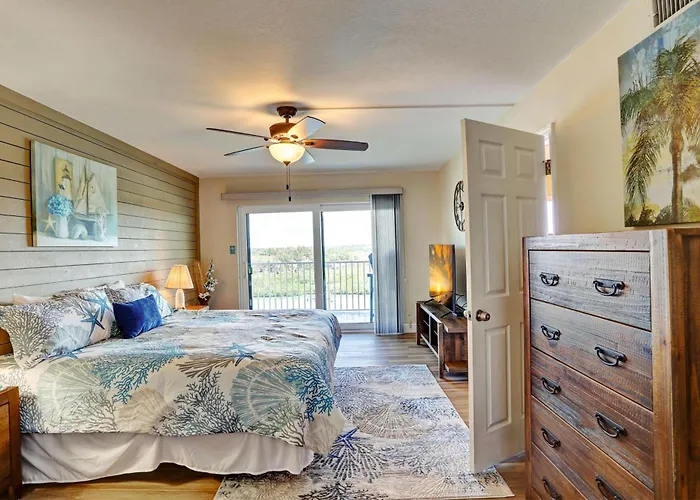 Bayshore Yacht & Tennis 806 Clearwater Beach