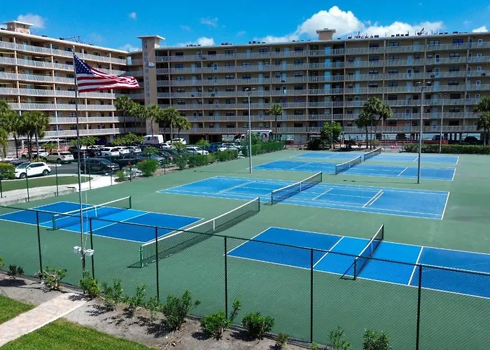 Holiday home Bayshore Yacht & Tennis 806